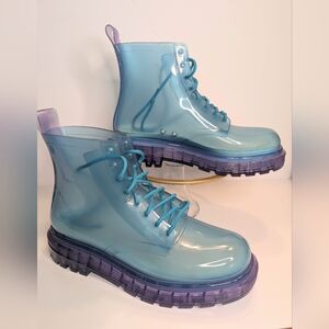 Melissa Coturno Combat Boot
Clear Lilac/Blue Colorway
Woman's size 9